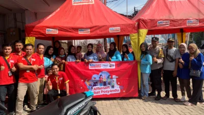 Alfamart dan PZ Cussons Indonesia Gelar Program Posyandu untuk 10.000 Ibu dan Balita di Cilewo Telagasari