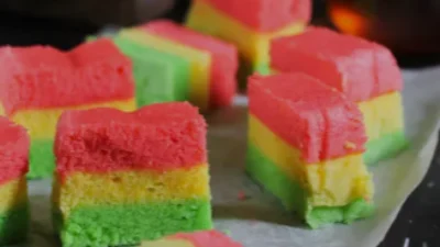 3 Resep Bolu Kukus Pelangi yang Lezat dan Cantik, Kue Favorit Anak-anak