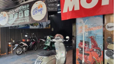 Vespa Garage