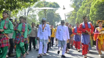 5 TAHUN RINDU, Hari Jadi ke-78 Jabar, Momen Resmi Terakhir Ridwan Kamil-Uu Ruzhanul Ulum