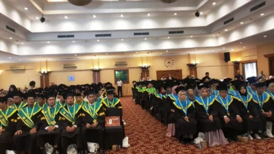 Ai Maryati dari Program Studi Pendidikan Islam Anak Usia Dini Jadi Wisudawan Tertua STAI Muttaqien