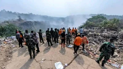 Lahan Eks TPA Panembong Subang Terbakar