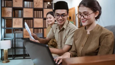 Mulai Hari Ini, 50 Persen ASN di Jakarta akan WFH Selama 1 Bulan, Ternyata Ini Alasannya (Ilustrasi ASN, via Pexels)