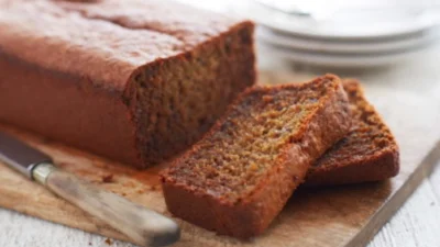 Kue Kek Pisang Kukus yang Dapat Kamu Coba di Rumah (Image From: Tesco Real Food)