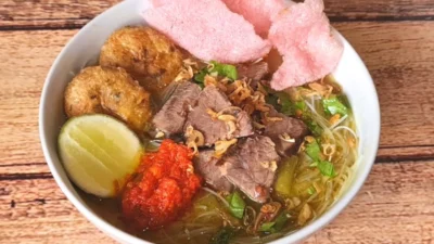 Daftar 4 Makanan Tradisional Sumatera Barat yang Gurih-gurih Nagih. Sumber Gambar via www.sajianlezat.com