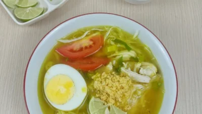 Kelezatan Resep Kuah Soto Ayam Kuning yang Bikin Nafsu Makan Meningkat! Sumber Gambar via ResepKoki