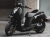 Scoopy Hitam