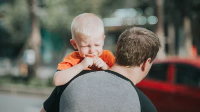 5 Efek Orang Tua Bukan Pendengar yang Baik, Bikin Anak Frustrasi (Image From: Pexels/Phil Nguyen)