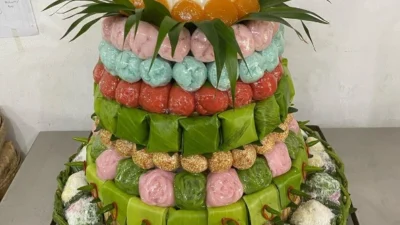 4 Variasi Tumpeng Kue Tradisional yang Ikut Memeriahkan Semarak 17an. (Sumber Gambar via detikFood)