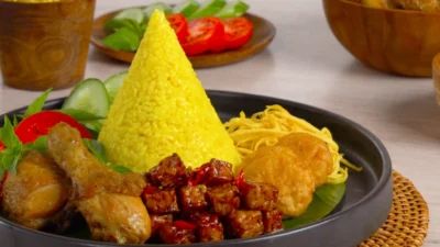 Cara Membuat Nasi Tumpeng