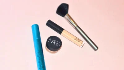 5 Rekomendasi Concealer Terbaik untuk Kamu (Image From: Pexels/Skylar Kang)