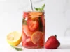 Ilustrasi Resep Infused Water Strawberry Lemon (Image From: Green Smoothie Gourmet)