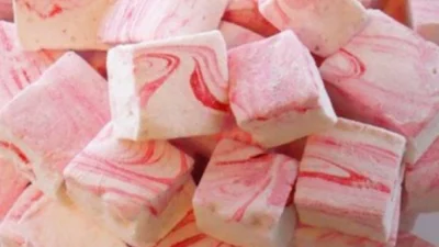 Ilustrasi Resep Strawberry Marshmallow Nougat (Image From: Just A Pinch)