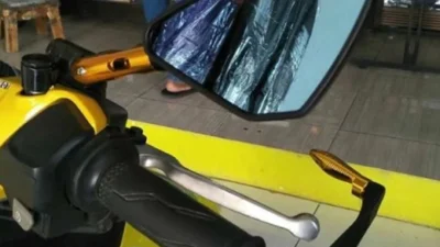 5 Tips Merawat Spion Aerox Biar Tetap Kinclong Seperti Baru! 9Sumber Gambar via Blibli.com)