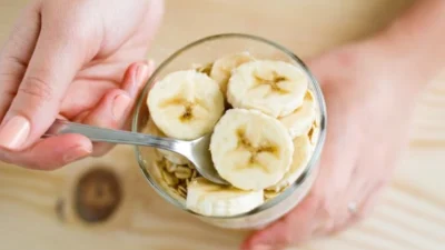 Kreasi Resep Minuman dari Pisang, Gak Perlu Ribet Pasti Rasanya Segar (image from Freepik nensuria)