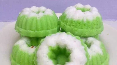 Cara Membuat Kue Putu Ayu Pandan yang Empuk (Image From: Pinterest/Resepkoki.co)