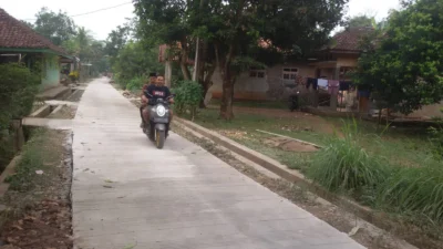 Pemdes Margahayu Wujudkan Impian Warga dengan Membangun Jalan Lingkungan