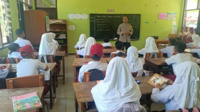 Cegah Bulying di Sekolah Dasar Polisi Berikan Pembinaan dan Penyuluhan