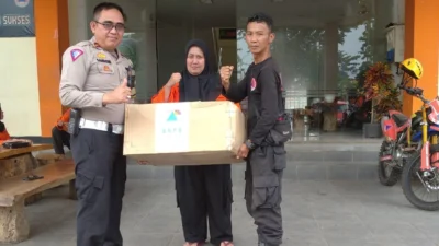 Antisipasi Polusi Udara, BPBD Subang Bagikan Ribuan Masker