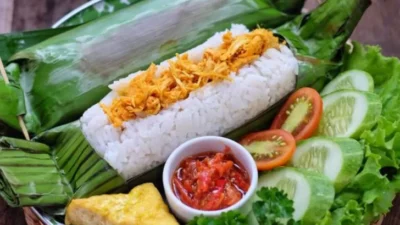 Nasi Bakar Ayam Suwir Pedas