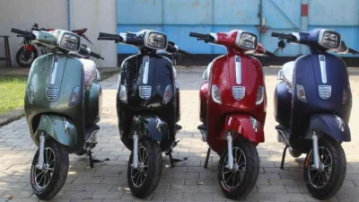 Motor Listrik Baru Mirip Vespa Matic Dijual Cuma Rp 9 Juta