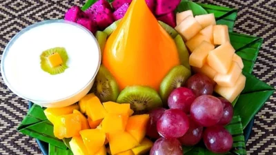 Tumpeng Buah Sebagai Simbol Kekayaan Rasa dan Makna Gizi