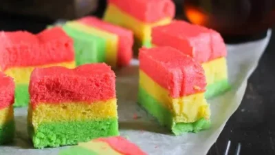 Cemilan Sehat! Resep Bolu Kukus Singkong Takaran Sendok Yang Mengenyangkan