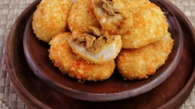 Resep Ulen Crispy Isi Ayam Kekinian