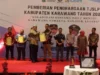 PLN UP3 Karawang Raih Penghargaan TJSLP 2023 dari Pemkab