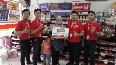 Hari Pelanggan Nasional 2023, Alfamart Bagikan Puluhan Juta Voucher Belanja ke Memeber Setia