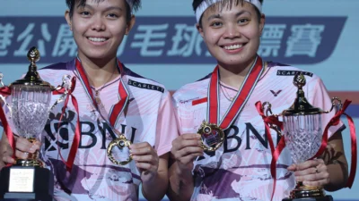 Hasil Final Hongkong Open 2023: Apriyani/Siti Fadia dan Jonatan Christie Berhasil Rebut Kemenangan (image from X @INABadminton)