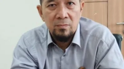 Kader Demokrat Karawang Marah Balihonya Dicabut di Rumah Sendiri oleh Satpol PP