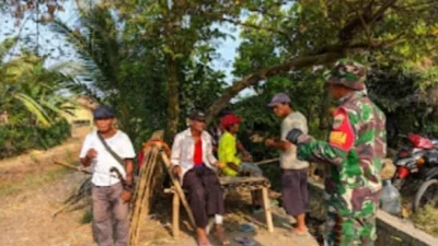 Babinsa Koramil 0410 Karawang Gencar Sosialisasi Cegah Kebakaran Hutan dan Lahan