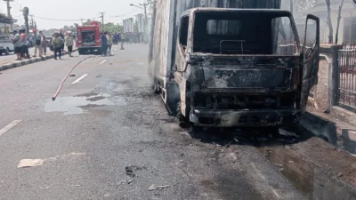 Kronologi Truk Box Meledak di Karawang, Ternyata Mengangkut Bahan Mudah Terbakar