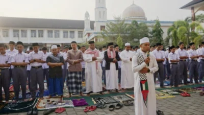 Pegawai Hingga Santri As Syifa Gelar Shalat Istisqa' Minta Turun Hujan