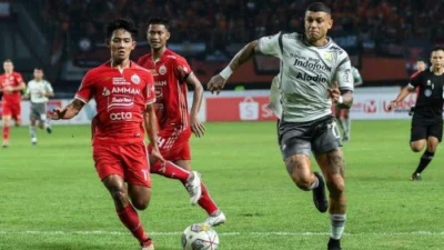 Persija dan Persib Sama-sama Mengalami Kesulitan Mencetak Gol