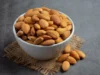 Kenali Manfaat Kacang Almond Baik untuk Kesehatan Tubuh, Cocok Banget Buat yang Diet! (image from Freepik jcomp)