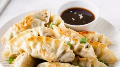 Cara Buat Kuo Tie Ayam Enak yang Renyah dan Juicy Banget! (Sumber Gambar: EndeusTV)