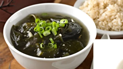 Resep Sup Rumput Laut Korea (Image From: Foodom)