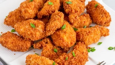 Resep Nugget Ayam Juicy dan Empuk: Cocok Buat Bekal dan Camil-camil. (Sumber Gambar: Flavor Quotient)