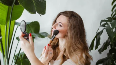 Rekomendasi Blush On Tahan Lama untuk Wajahmu (Image From: Pexels/Polina Tankilevitch)