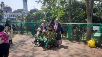 Skywalk Wisma Karya Subang, Tempat Asyik dengan Suasana Sejuk di Perkotaan