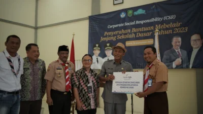 Bank bjb Subang Dukung Keberlangsungan Pendidikan, Berikan Bantuan Mebelair ke 30 SD Negeri