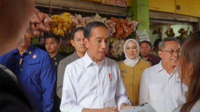 Presiden Joko Widodo Bantu Pedagang Johar