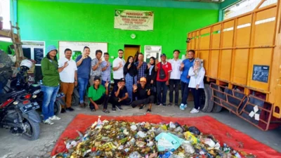 Dinas Lingkungan Hidup Uji Coba Probiotik Pengurai Sampah jadi Kompos