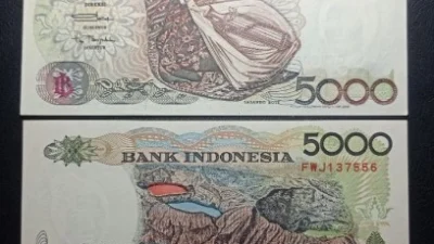 Semakin Langka! Kenalan Sama Uang Kertas 5000 Gambar Sasando Rote yang Legendaris (image from Shopee /Fajri Colection)