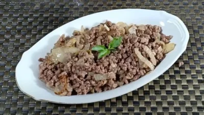 Resep Daging Cincang Kecap, Masakan Spesial untuk Keluarga Tersayang (image from screenshot Youtube cook.eat.happy by bunga)