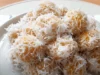 Resep Klepon Kuning Ubi Jalar, Olahan Kreasi Jajanan Tradisional yang Enak Banget (image from screenshot Youtube nophy kitchen)