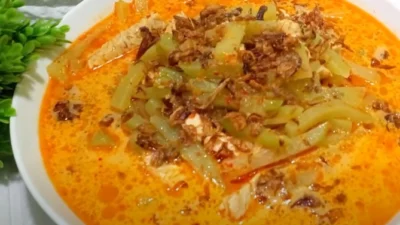 Resep Sayur Labu Siam Tempe, Masakan Rumahan yang Simpel dengan Kuahnya yang Lekoh (image from screenshot Youtube resep wina)