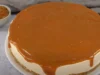 Resep Salted Caramel Cheesecake, Dijamin Lembut Tanpa Pemanis Buatan (image from screenshot Youtube the baking explorer)